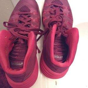 Nike hyper dunks size 10 and nike hyperquickness s